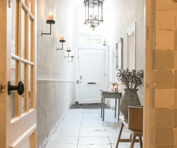 Graaf Van Hoorn Boutique Хорн