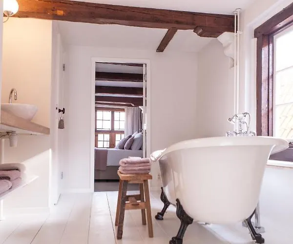 Bed & Breakfast Graaf Van Hoorn Boutique Hoorn (North Holland)